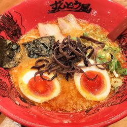 味玉HOTらーめん ちぢれ麺 +HOT3辛追加