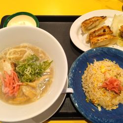 リニューアル豚骨ラーメン