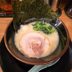 ラーメン 半麺 トッピング無し カタメ 薄め 少なめ