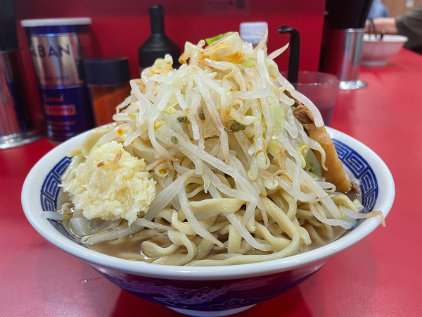 「大ラーメン+冷やし¥1,000」@ラーメン二郎 生田駅前店の写真