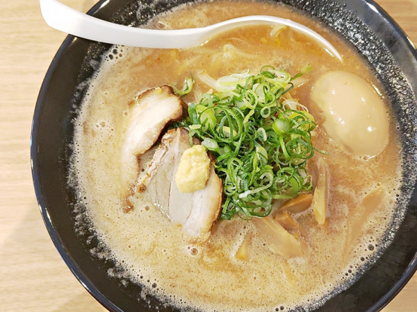 「味玉濃厚味噌らーめん」@威風 秋葉原店の写真