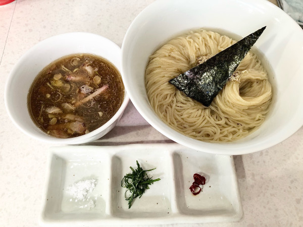 「昆布水醤油つけ麺　1250円」@ラーメン星印の写真