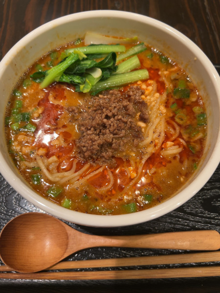 「独創担々麺　1100円」@郷村居の写真