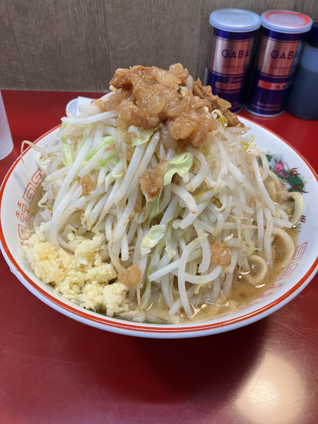 「ラーメン中全マシ」@ジラフの写真