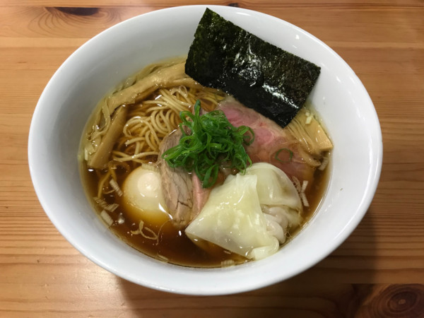 「特製醤油そば(950円)」@アメノオトの写真