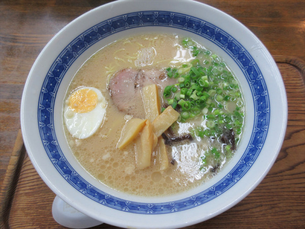 「とんこつラーメン（500円）」@博多ラーメン ふくちゃん 練馬店の写真