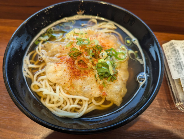 「天ぷらえきそば」@えきそば 姫路駅店の写真