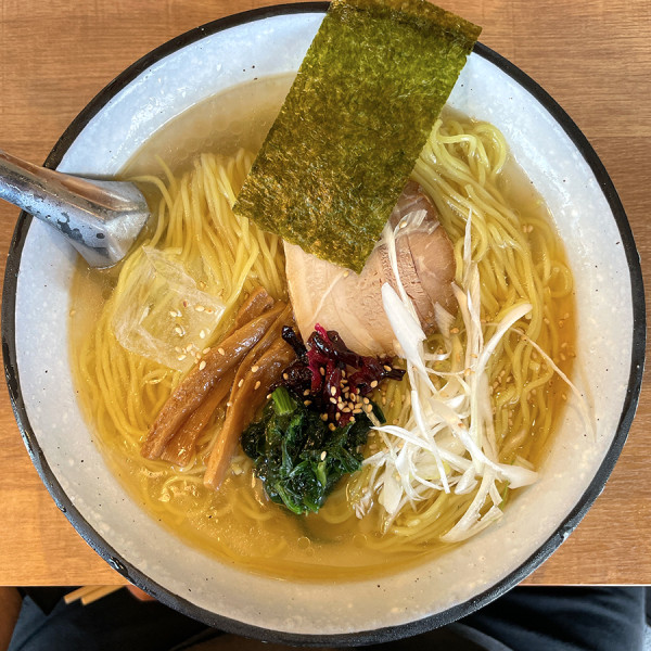 「冷し塩そば（大盛サービス）」@泉岳寺 らーめん徳の写真