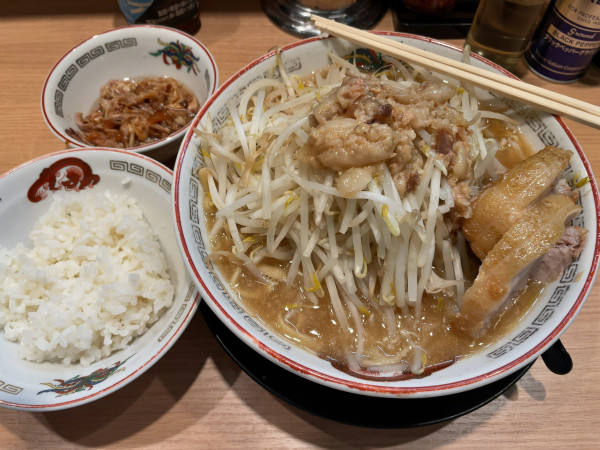 「小ラーメン+背脂+ライス」@豚山 中野店の写真