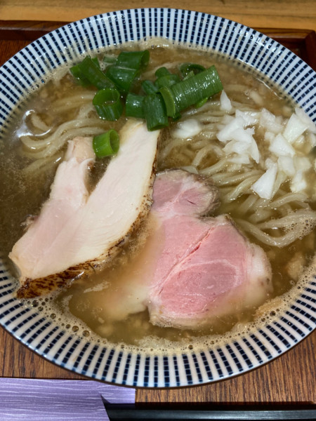 「煮干らーめん¥900（大盛230g無料）」@ふく流らーめん 轍 本町本店の写真