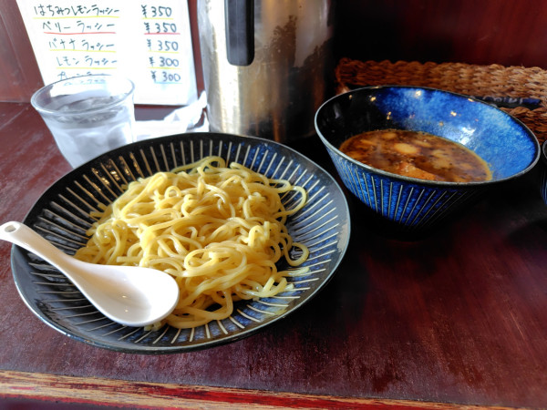 「スープカレーつけめん¥1000ライス¥50」@ヨコハマスープカレー しんぺーの写真