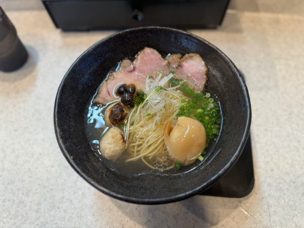 「宍道湖しじみ中華蕎麦1200円」@山陰魚介中華蕎麦 Minatomenの写真