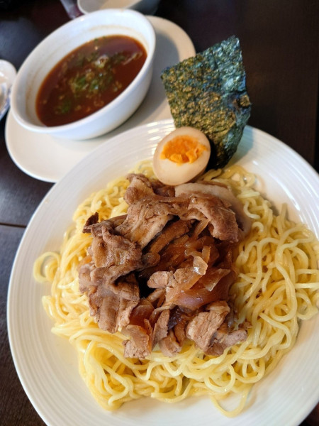「肉盛りつけ麺」@バーミヤン 川越山田店の写真