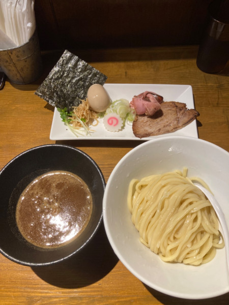 「濃厚魚介つけ麺（並）　味玉」@馳走麺 狸穴の写真