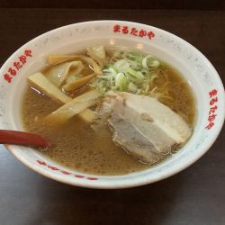 ラーメン　900円