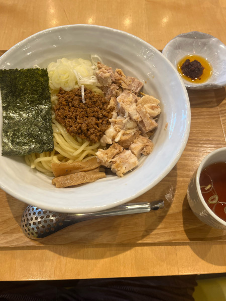 「油そば肉のせ(1150円)」@油そば・まぜそば 油武の写真