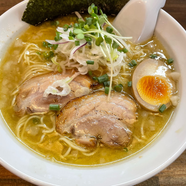 「白金 850円」@麺屋 承太郎の写真