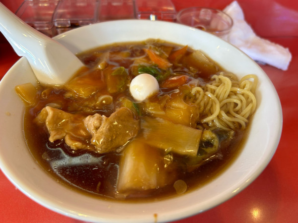 「うまにそば900円」@中華料理 東東の写真