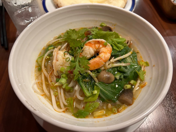 「トムヤムクンフォー1080円+他いろいろ」@ヒマラヤン・エスニック ダイニング ガズル 朝霞店の写真