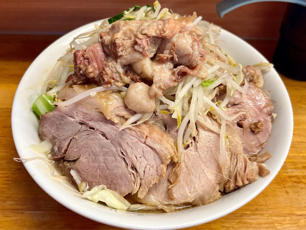 「ラーメン ぶた増し ニンニク ヤサイ アブラ」@ラーメン二郎 立川店の写真