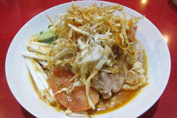 「バンバンジー冷麺　850円」@花彫酒家の写真