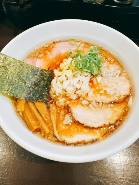 「背脂生姜チャーシューメン」@中華そば 弥栄の写真