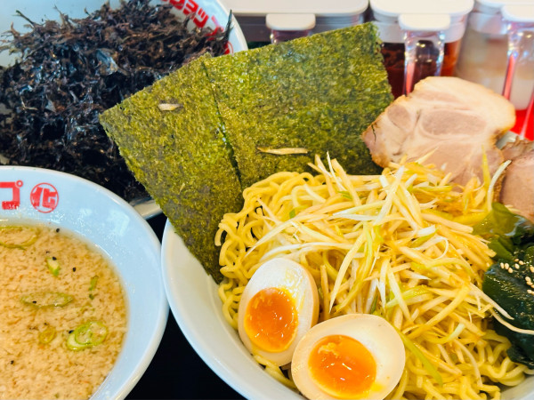 「特製つけ麺 1,100円 中盛 100円 岩のり 280円」@ラーメンショップ〇化 多古店の写真