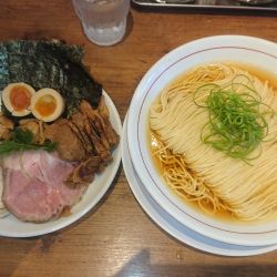 58の全力中華そば(1400円)麺大盛(100円)