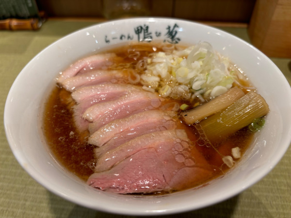 「鴨コンフィ麺」@らーめん 鴨to葱 イイトルミネ新宿店の写真