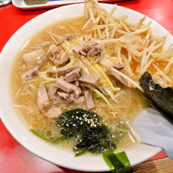 ネギラーメン＋みそ味（950円）