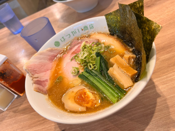 「【限定】家系風な豚骨醤油」@はつがい商店の写真