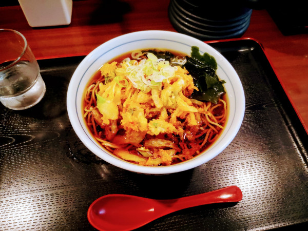 「天ぷらそば（620円）」@蕎麦 源の写真