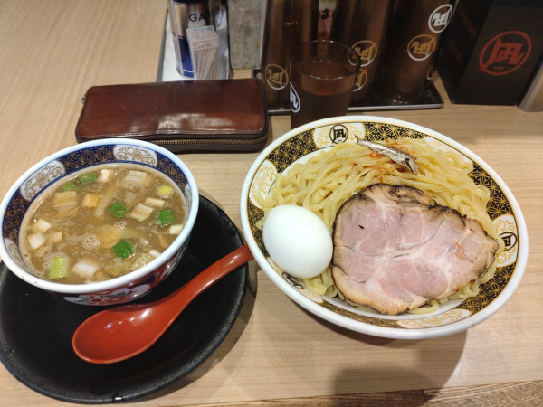 「すごい煮干しつけ麺 味玉」@すごい煮干ラーメン凪 多摩センター店の写真