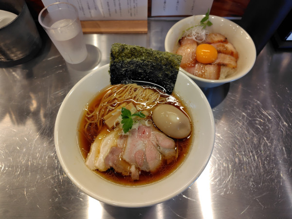 「特製地鶏醤油らぁ麺1200円」@麺しかのの写真