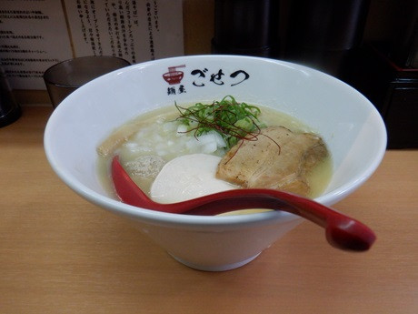 「濃厚鶏白湯そば」@麺屋ごせつの写真