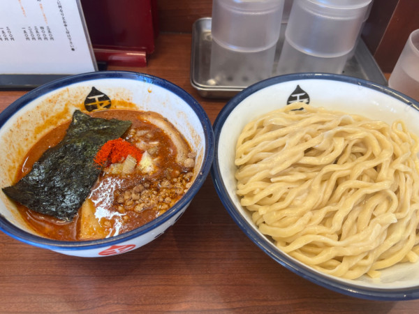 「辛いつけめん中盛（冷）」@つけめん 玉 本店の写真