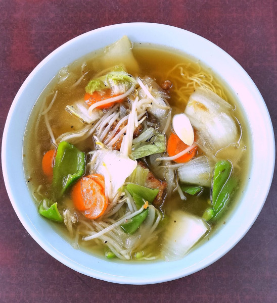 「滑肉面(肉入り野菜ラーメン) 1000円」@牡丹園の写真