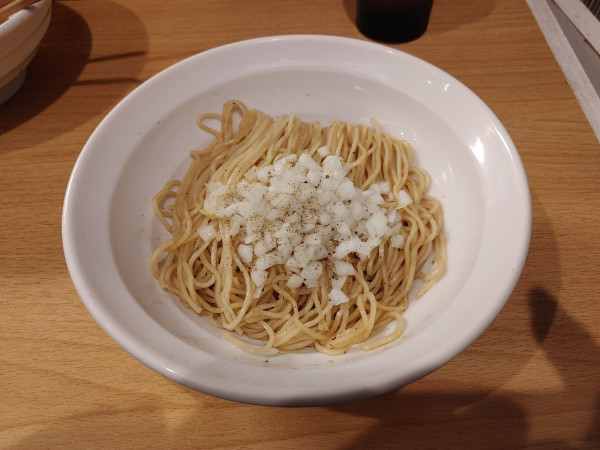 「黒酢和え玉　350円」@麺処 にぼし香の写真