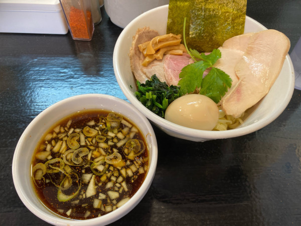 「特製鴨ガラつけ麺とチャーシュー丼」@戸田ラーメンベース 和み食堂の写真