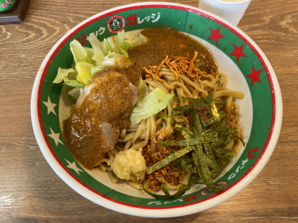 「ガツン冷やしまぜそば（大）」@ジャンクガレッジ 熊谷店の写真