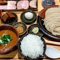 つけ麺大特選全部のせ味玉バージョン他
