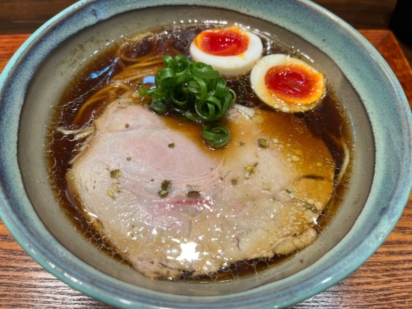 「味玉山椒らぁ麺：1100円」@ramen club トトノエの写真