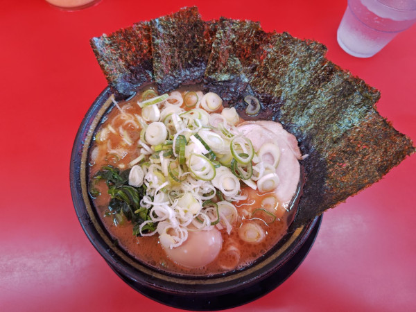 「元気盛りラーメン」@家系ラーメン 王道 いしいの写真
