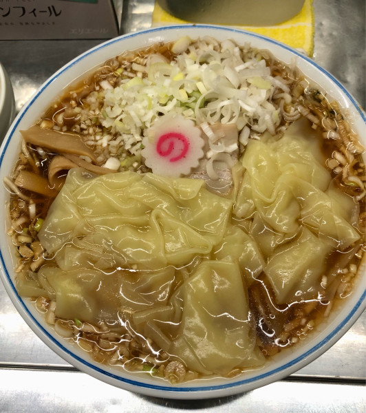 「ワンタン麺 大盛 卵 コマネギ 750+100+100+100円」@中華そば みたかの写真