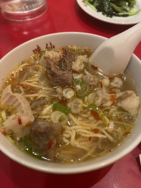 「ホルモンラーメン　1050円」@矢場味仙 中部国際空港セントレア店の写真