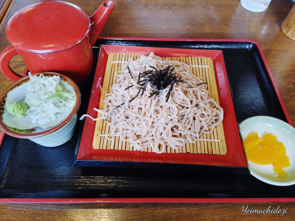 「手打ざる蕎麦（950円）」@家族亭 龍門 池田店の写真