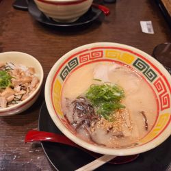 東京とんこつじゃんがら肉ご飯セット