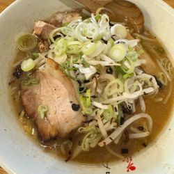 味噌ラーメン960円＋野菜（もやし）70円＋小ライス
