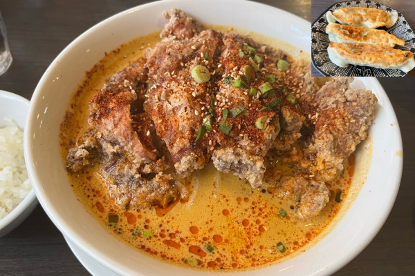 「でか肉担々麺+餃子3個+半ライス」@永吉の写真