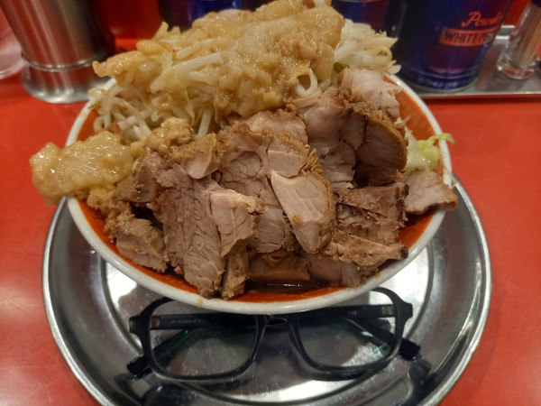 「小ラーメン豚入り(野菜増し・アブラ増し増し・にんにく少」@ラーメンタロー 大森の陣の写真